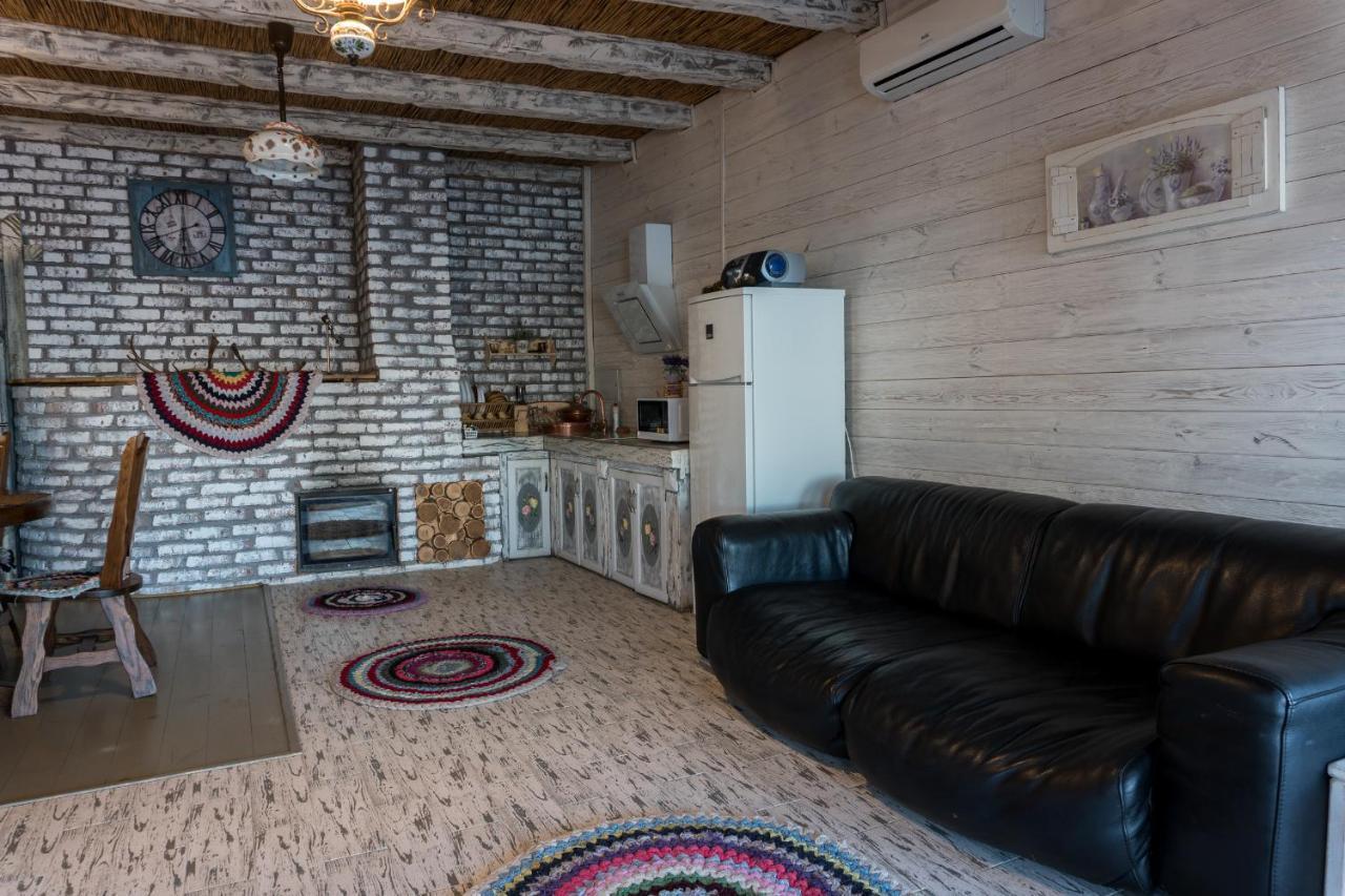 Chervona Kalyna Cottage Odesa Exterior foto