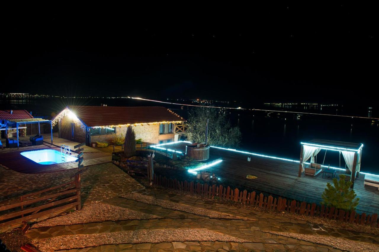 Chervona Kalyna Cottage Odesa Exterior foto