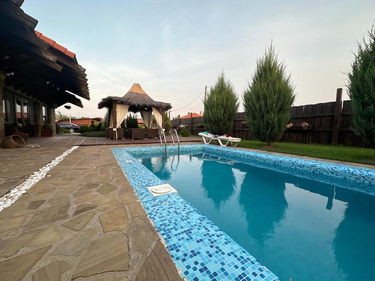Chervona Kalyna Cottage Odesa Exterior foto