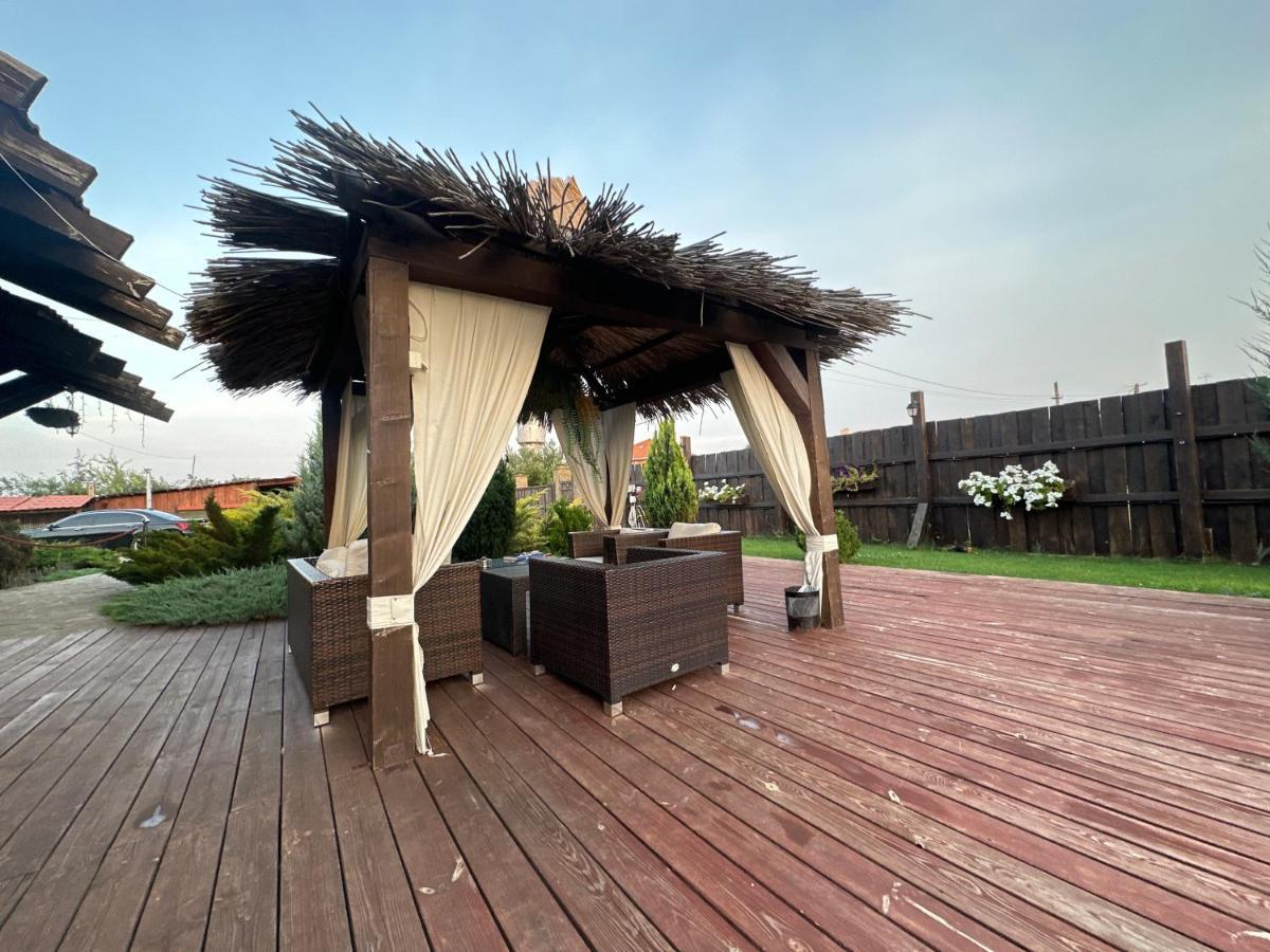 Chervona Kalyna Cottage Odesa Exterior foto